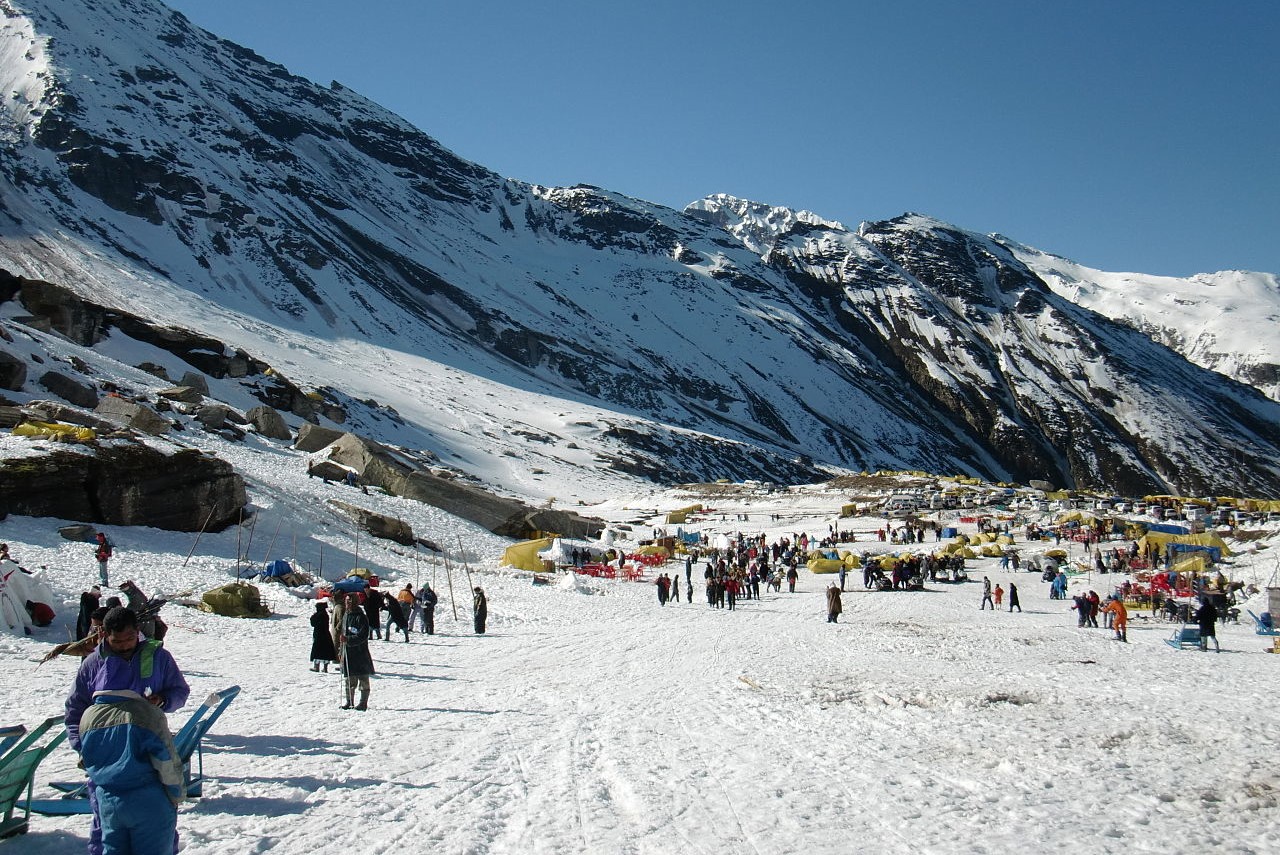 Activity: Visit Rohtang Pass | Take Part in Activities in Solang Valley