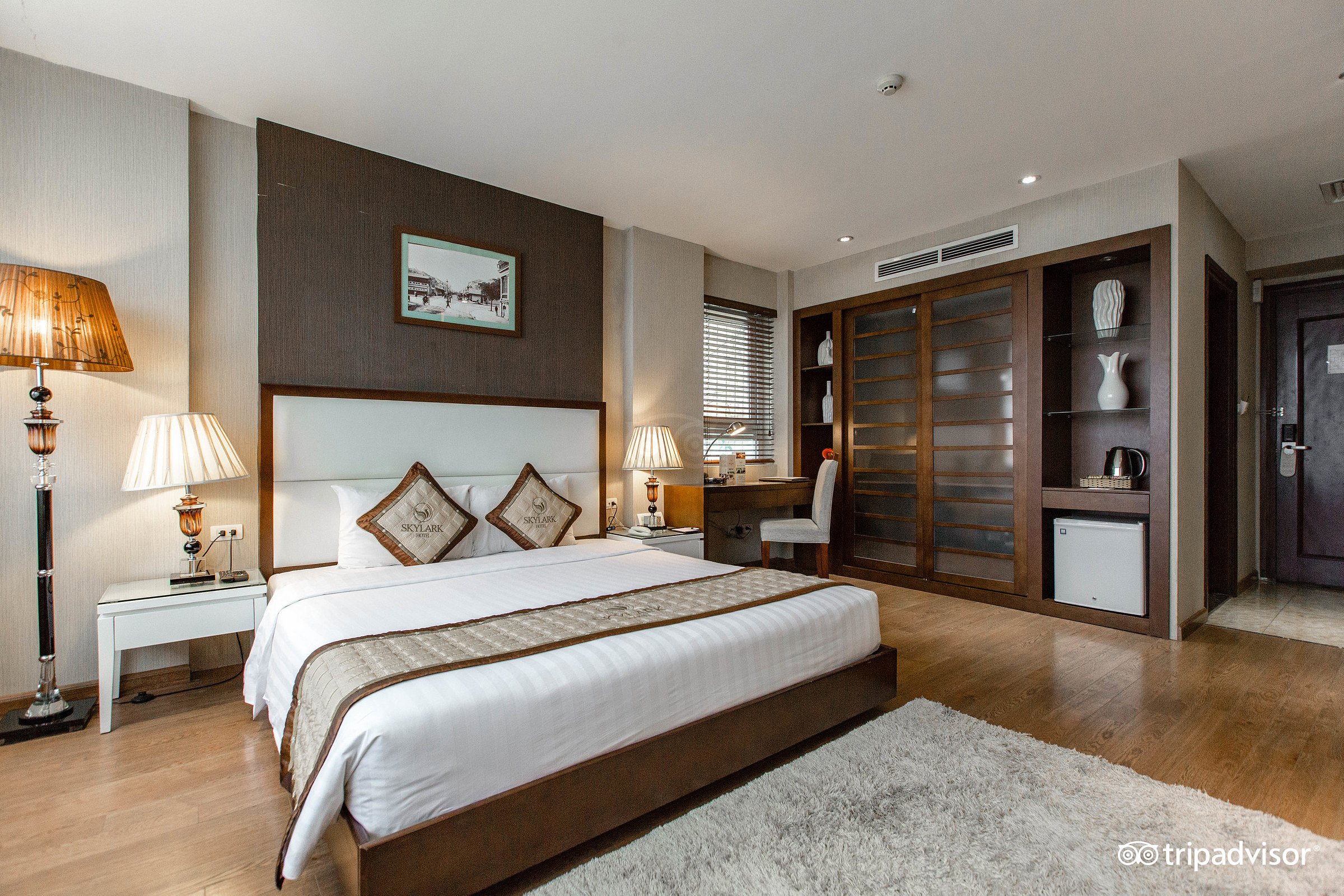 Skylark Hotel , Hanoi