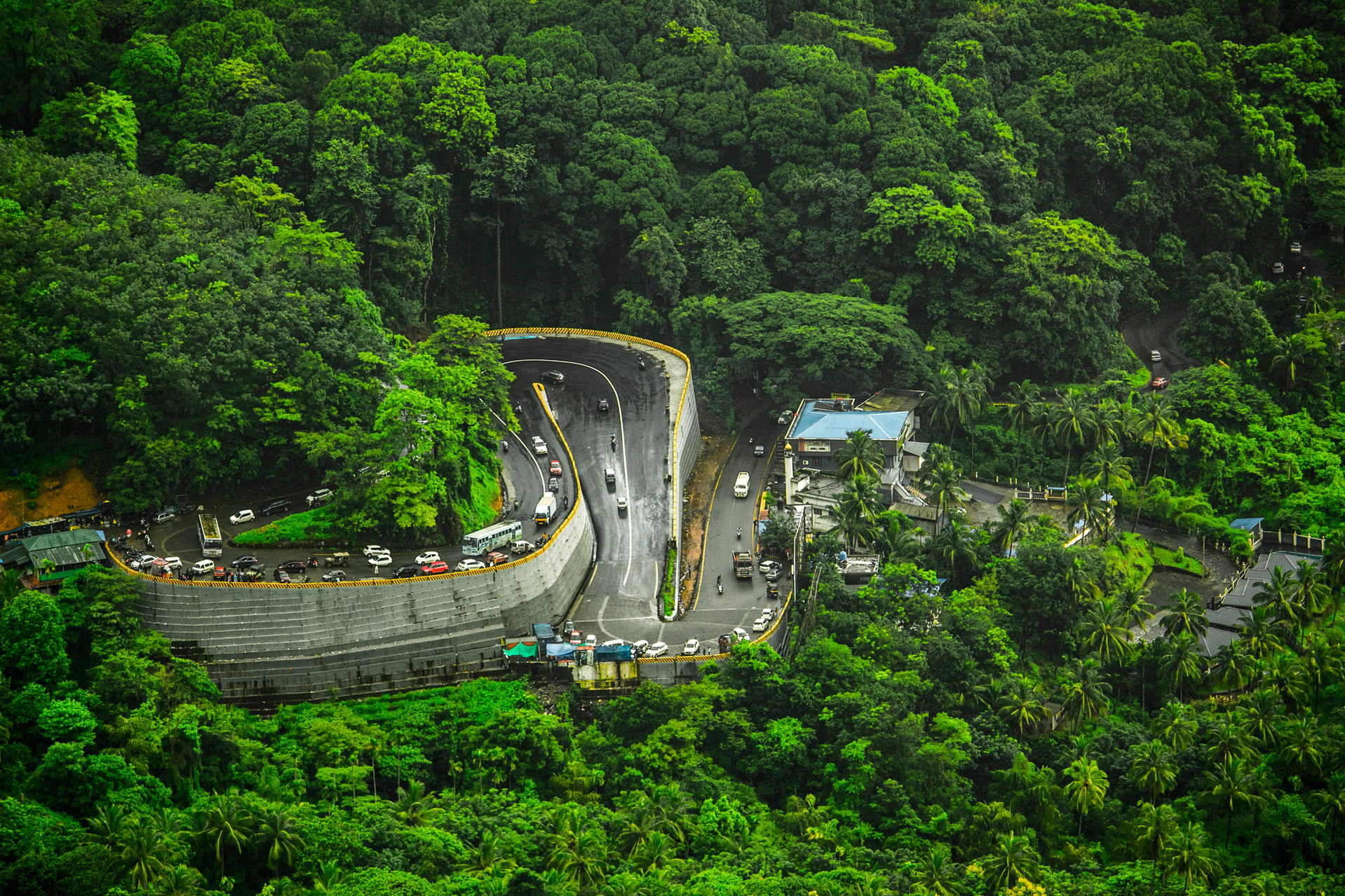 Discover Kerala - A Journey to God's Own Country